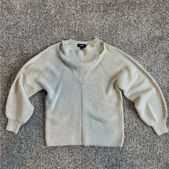 Sweaters - Picture 4 of 7